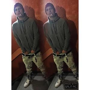 Meet your Posher, Dustin